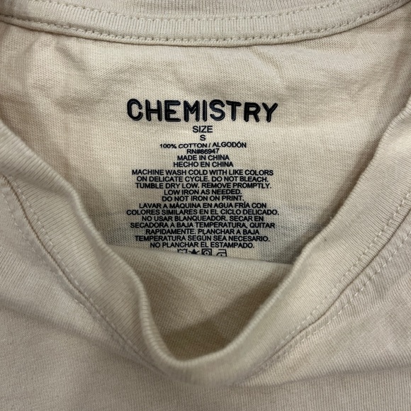 Chemistry Beige Short Sleeve Chevrolet Tee Size Small - Picture 3 of 3